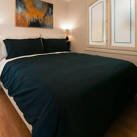 H11 Vista Mare Centro - Spiagge - Arte Apartament *